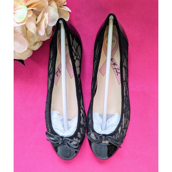 NEW Marc Fisher Jodi Black Leather Ballet Flats Floral Lace Cap Toe Bow Size 5.5 - Picture 4 of 12